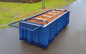 Bloemenrek Blauw Baarwagen Begraafplaats